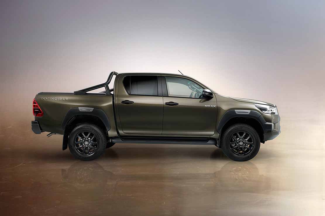 Пикап тойота hilux