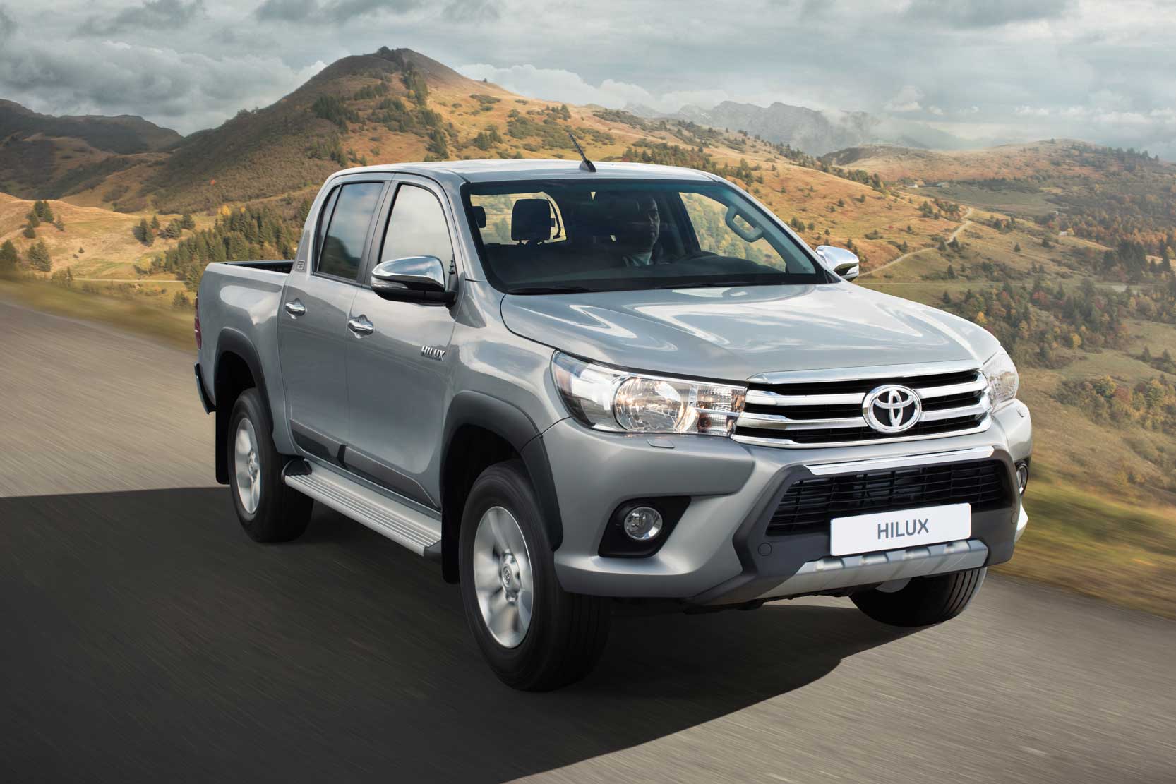 Пикап тойота hilux