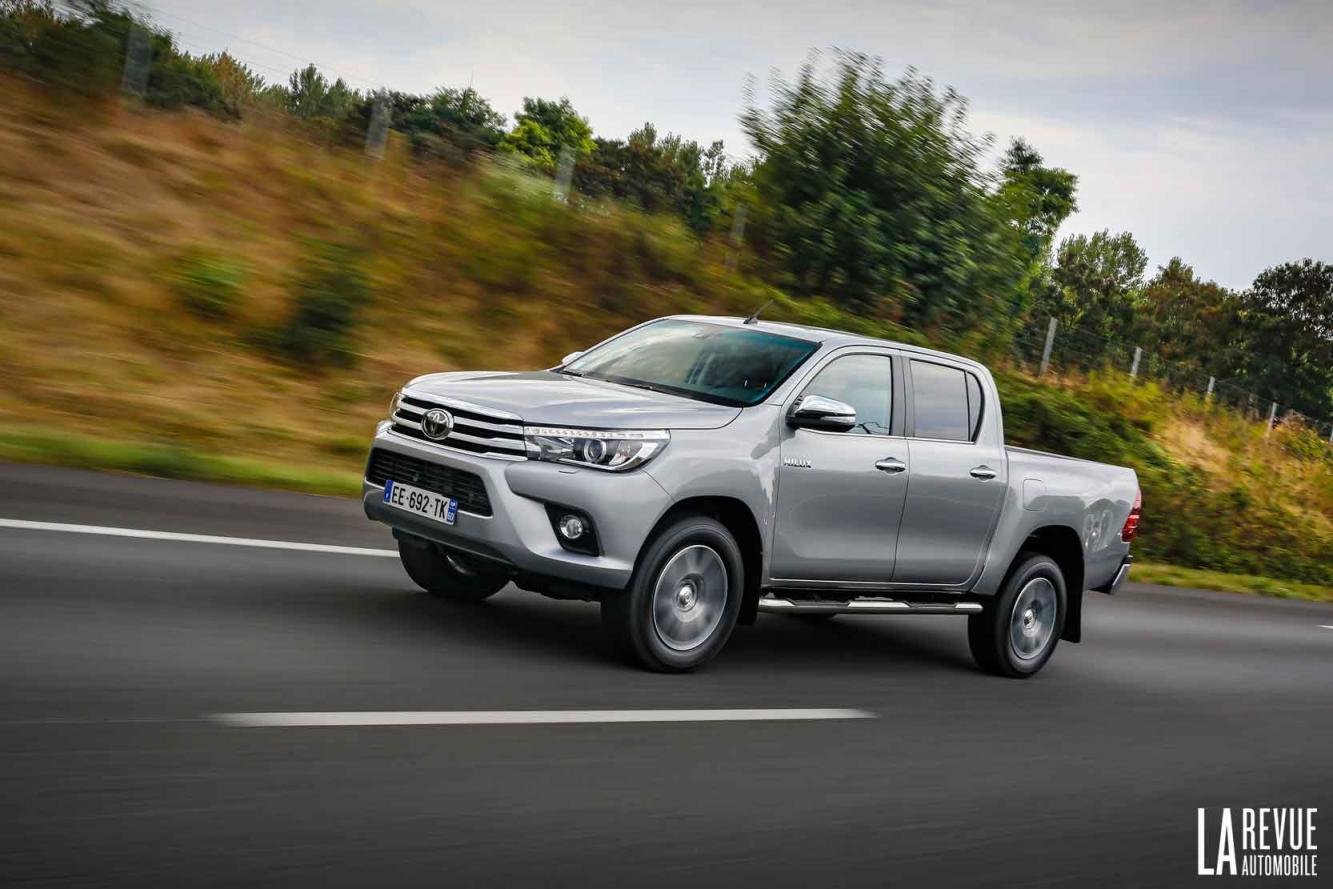 Image principale de l'actu: Essai Toyota Hilux : plus SUV mais toujours Pick-Up 2e partie