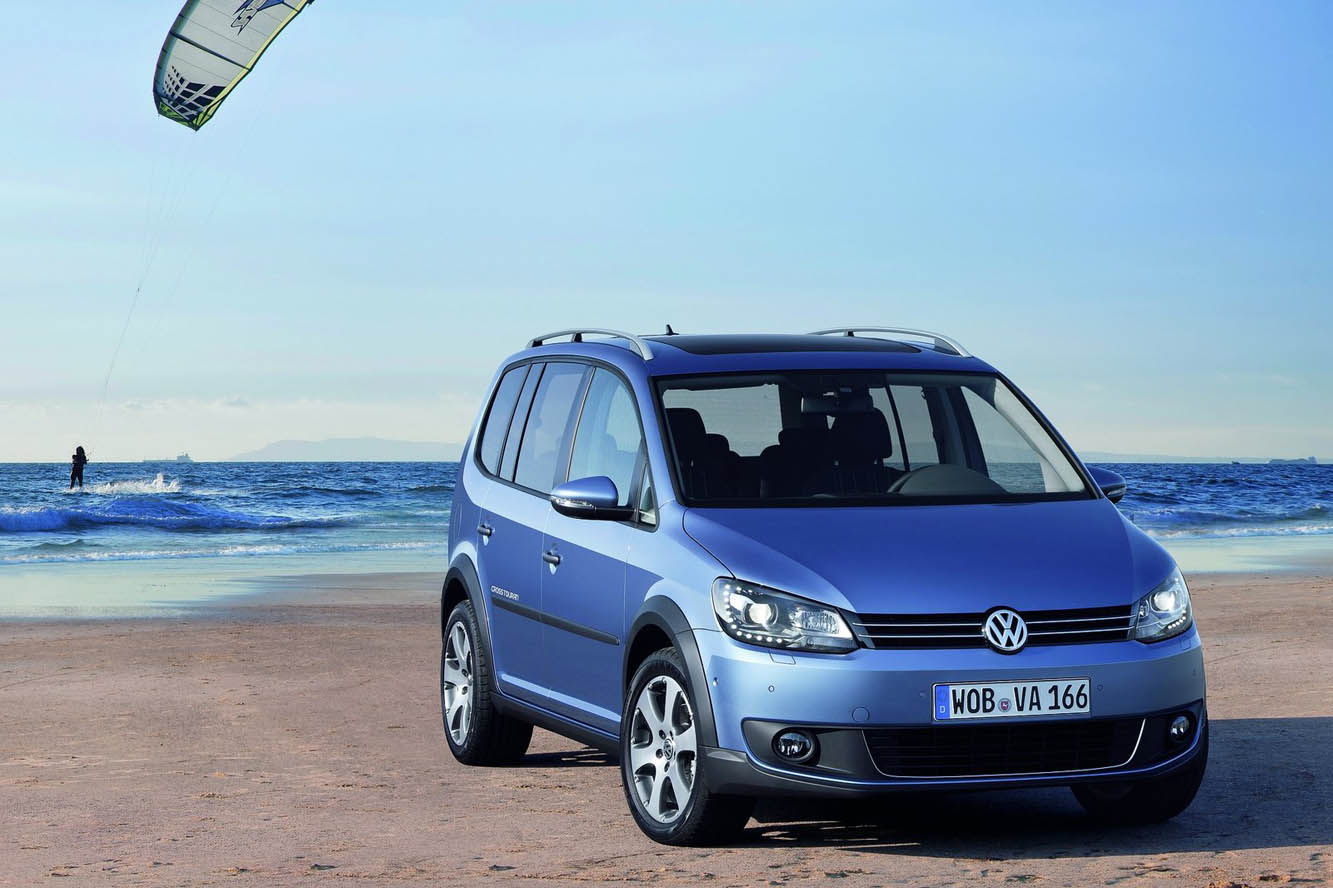 Image principale de l'actu: Volkswagen crosstouran 