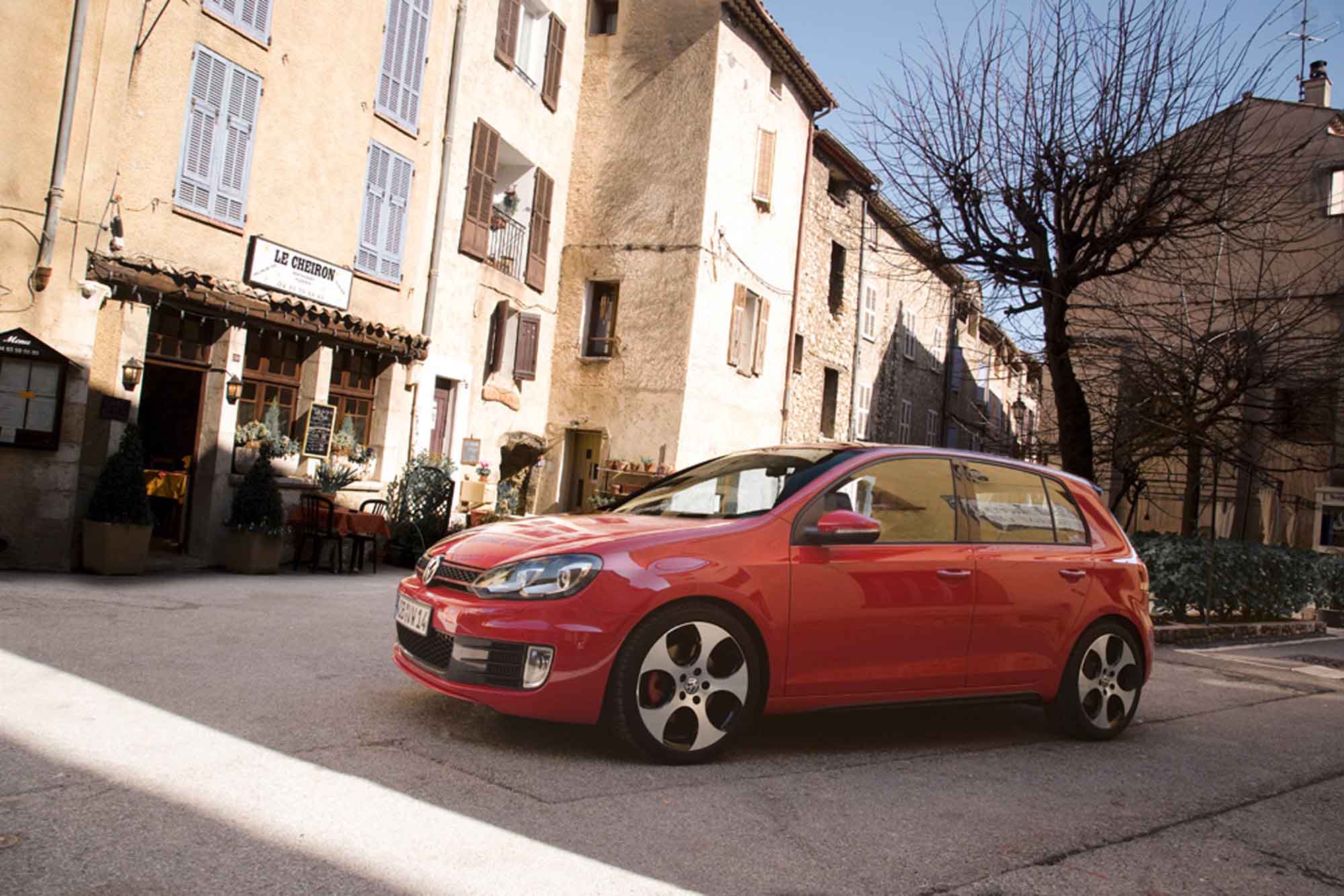 Image principale de l'actu: La golf 6 gti est armee 