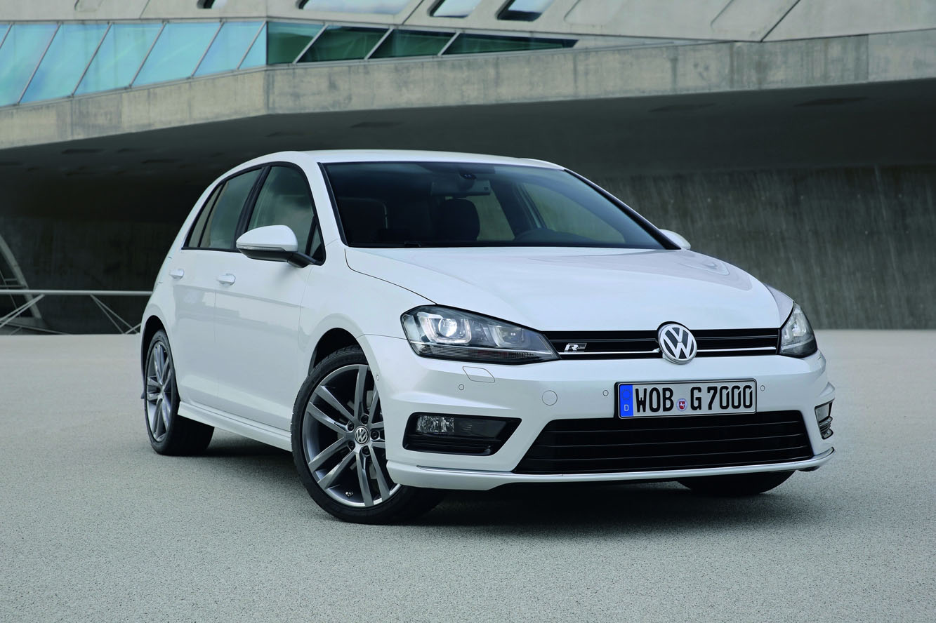 Image principale de l'actu: Photos volkswagen golf r line 