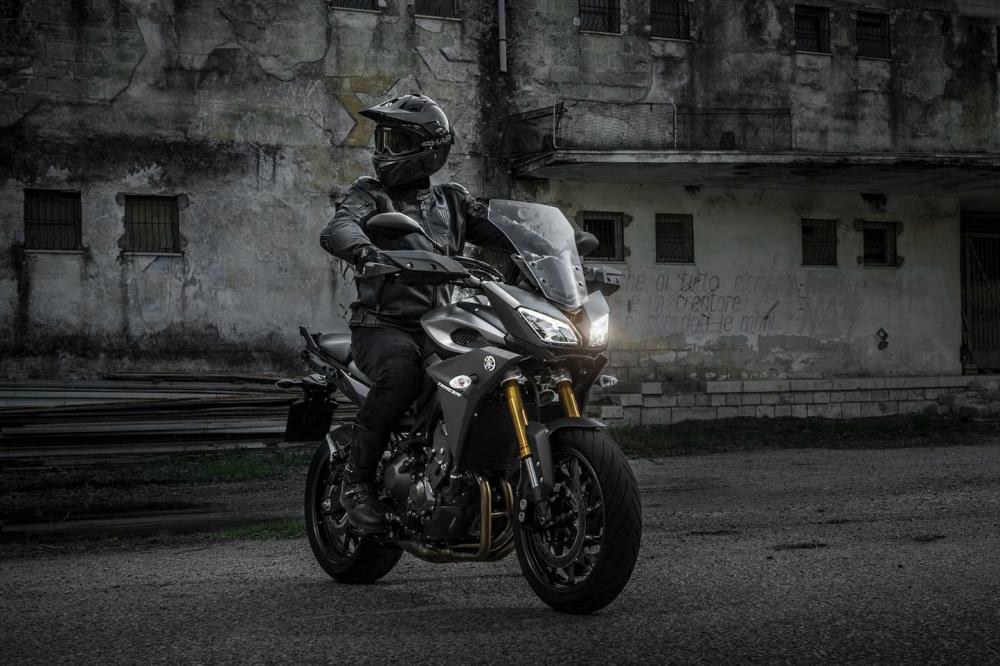 Image principale de l'actu: Yamaha mt 09 tracer 