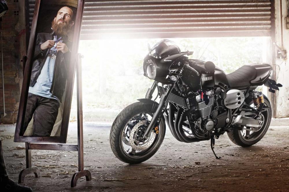 Image principale de l'actu: Yamaha XJR 1300 racer : retour vers le futur