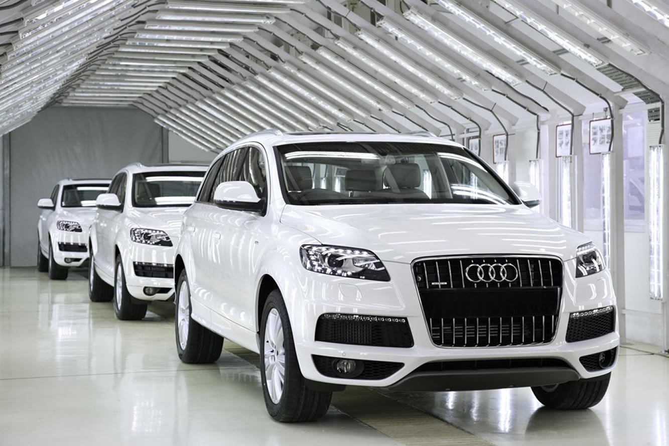 Futur audi q7 e tron 