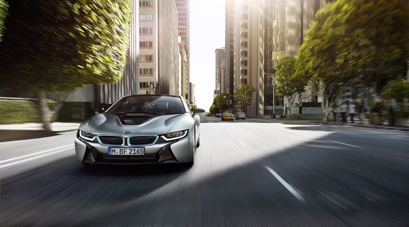 La bmw i8 expose ses charmes a francfort 