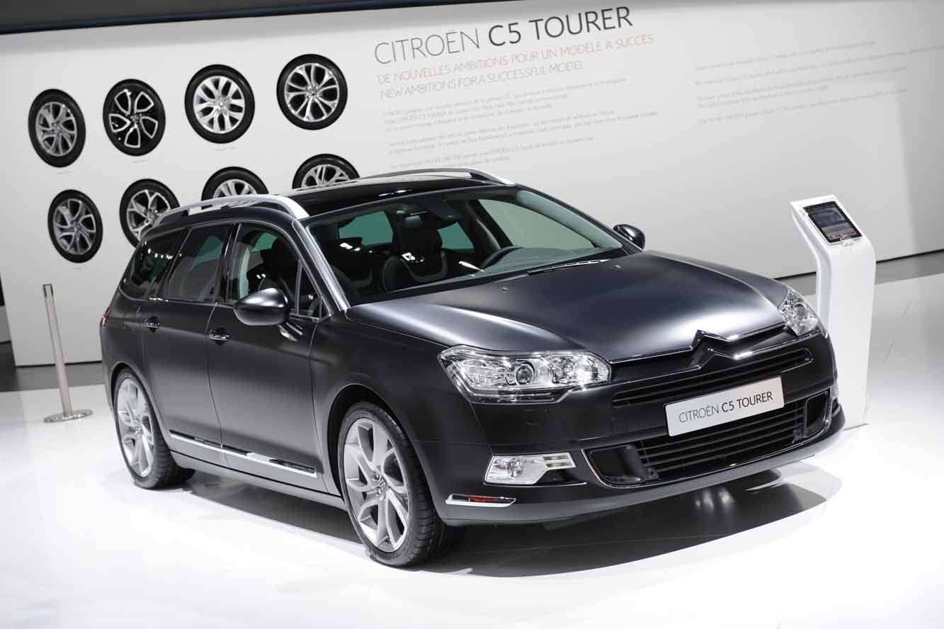 Image principale de l'actu: Une peinture noir mate pour le citroen c5 