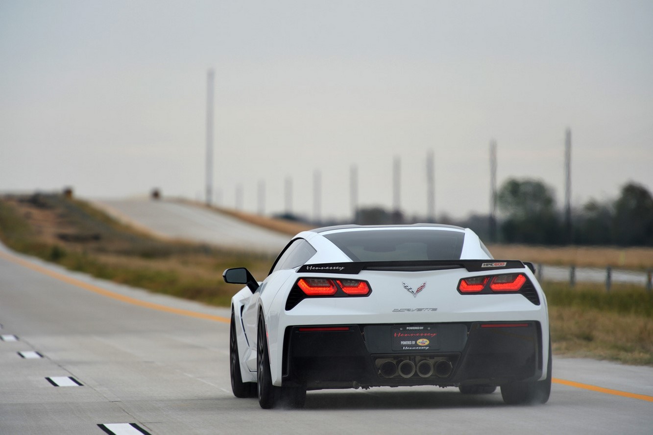 Hennessey fait depasser les 322 km h a la corvette c7 stingray 