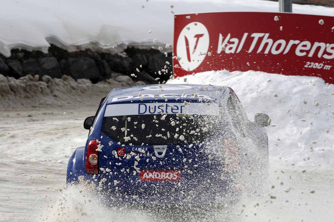 Prost et dacia au trophee andros 2011 