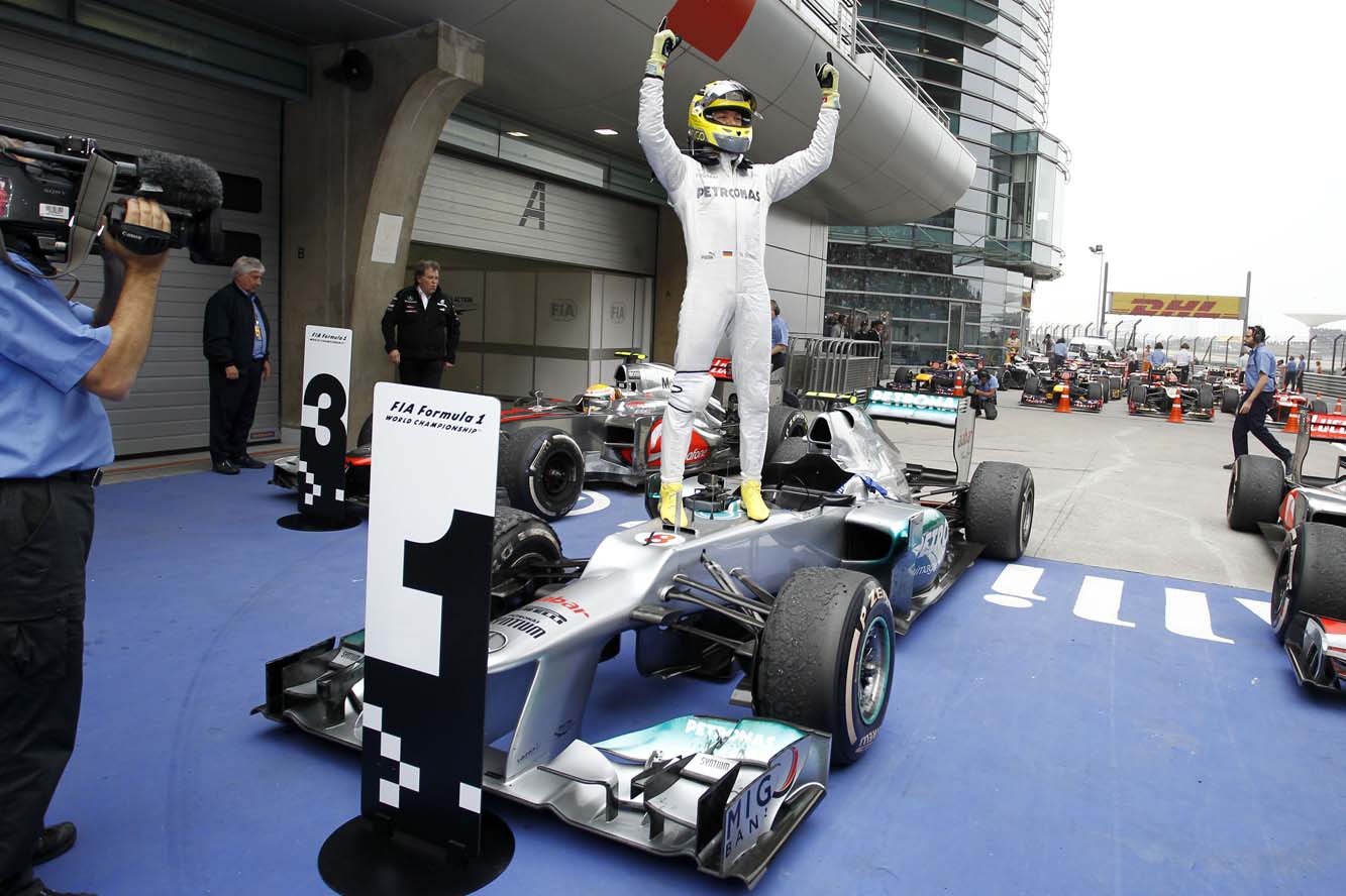 Nico rosberg remporte sa premiere victoire en f1 