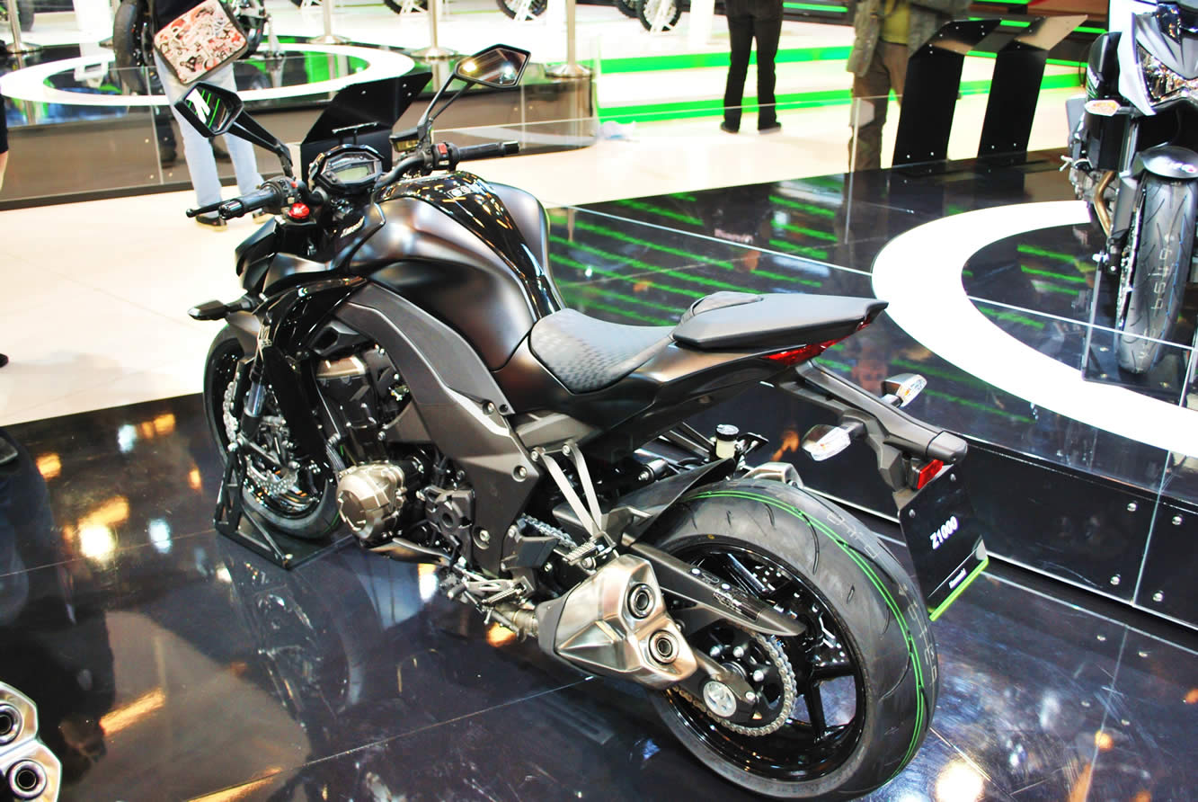 Kawasaki z 1000 2014 gaz a tous les etages 