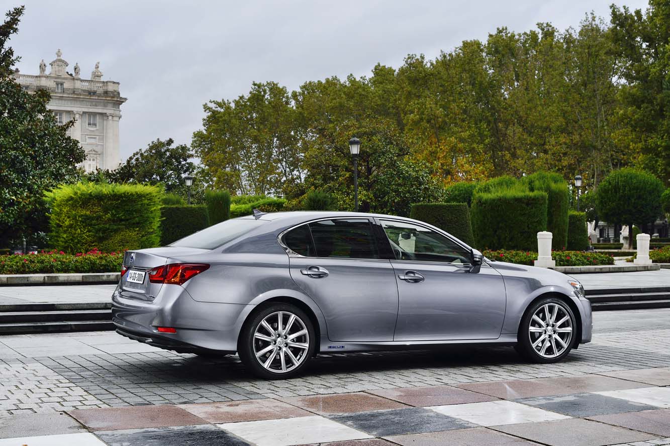 Lexus gs 300h 223 chevaux et seulement 109 grammes de co2 km 