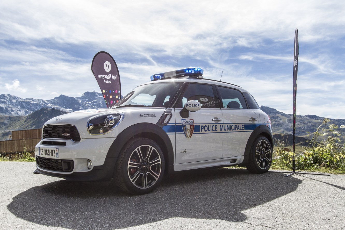 Image principale de l'actu: Val thorens un mini countryman jcw all4 pour la police municipale 