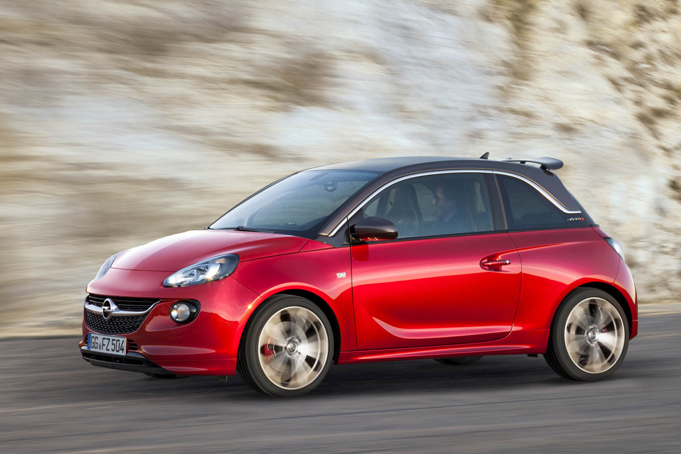 Image principale de l'actu: Opel adam s il va y avoir du redn roll 