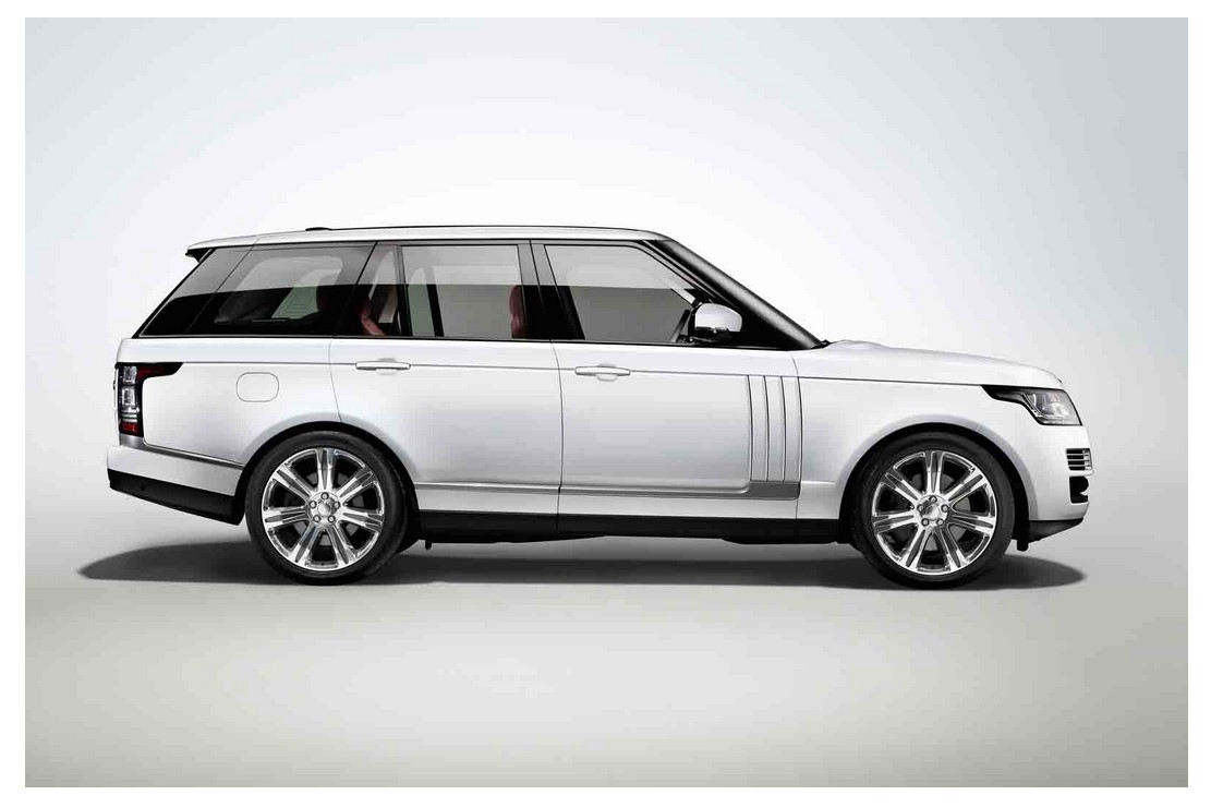 Le range rover passe en version longue 