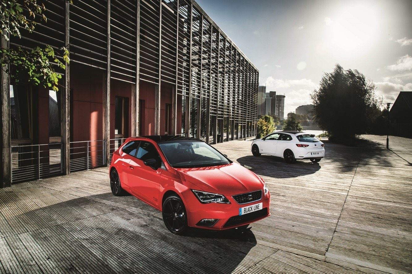Seat leon sc et ibiza black line l exclusivite par les contrastes 