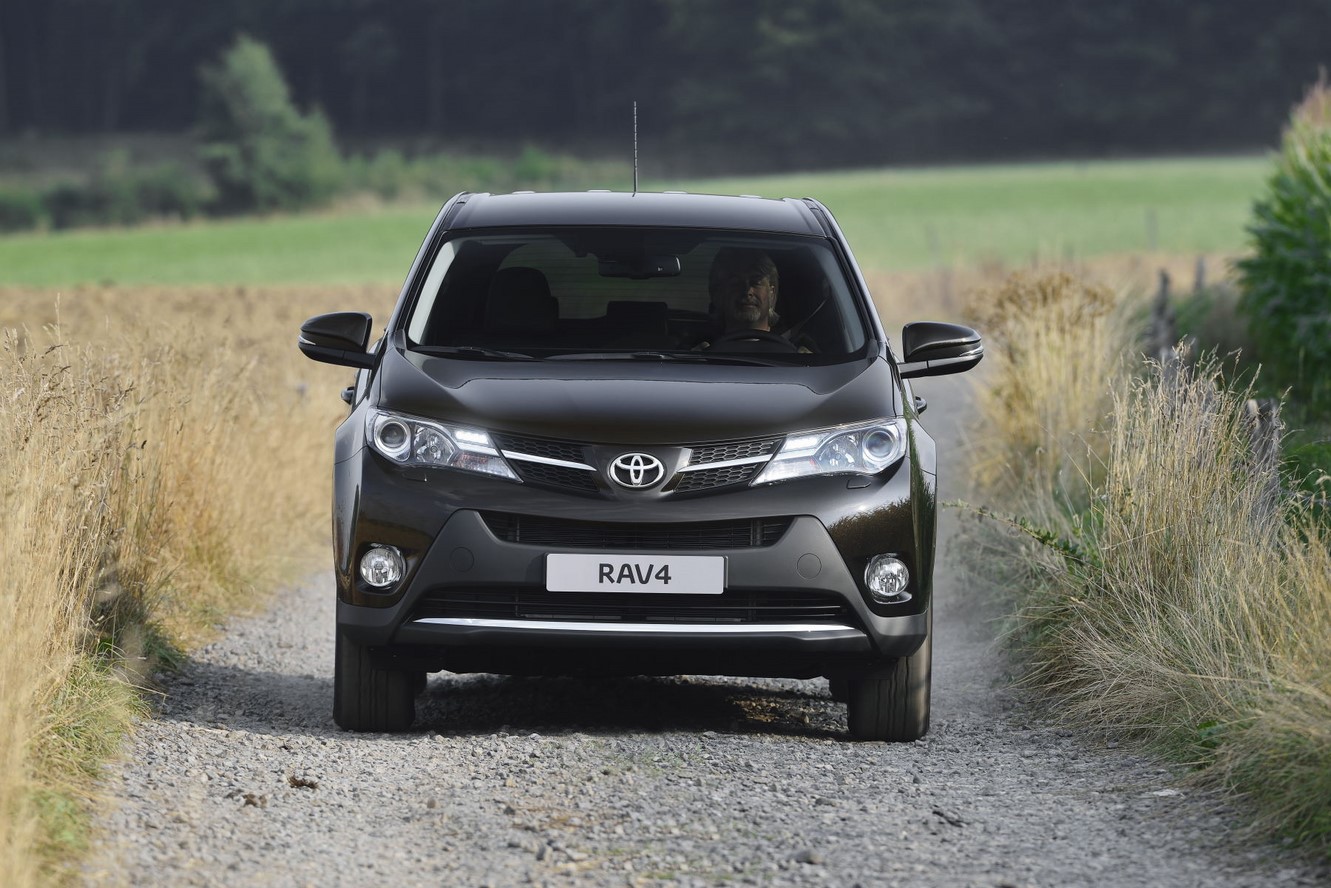 Toyota rav4 club edition et sport edition bon anniversaire le rav4 