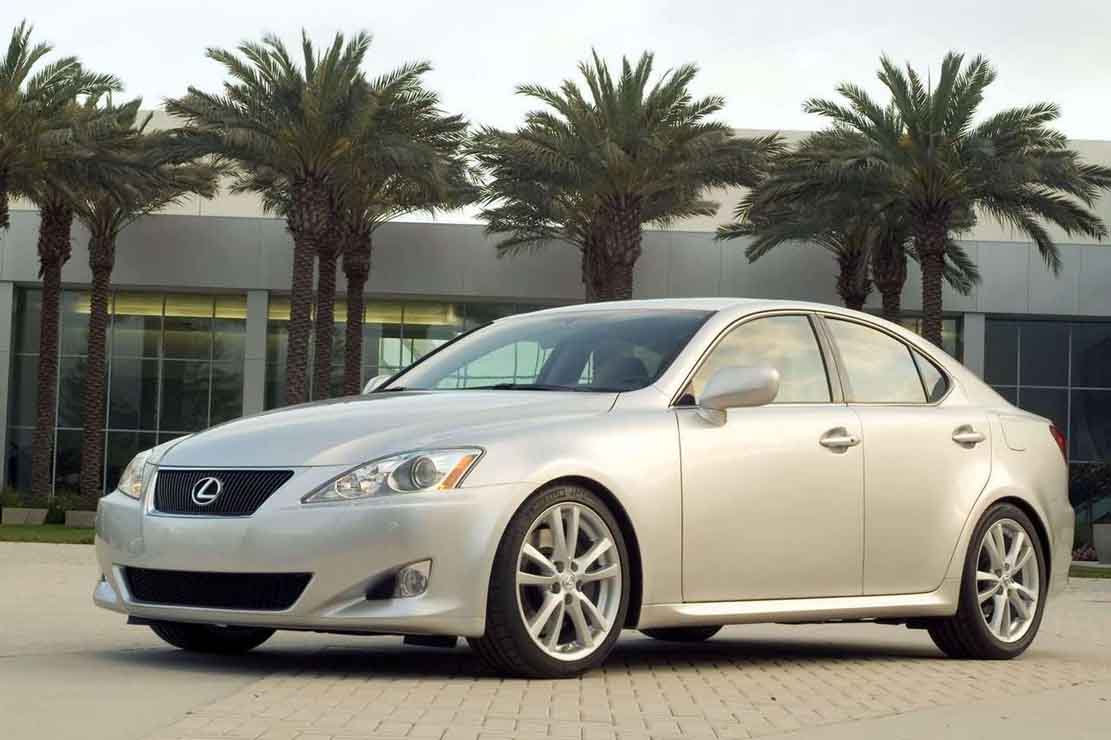 Fiche technique Lexus IS 220d 2005