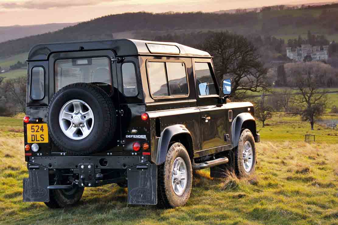 Fiche technique LandRover Defender 90 SW 2006