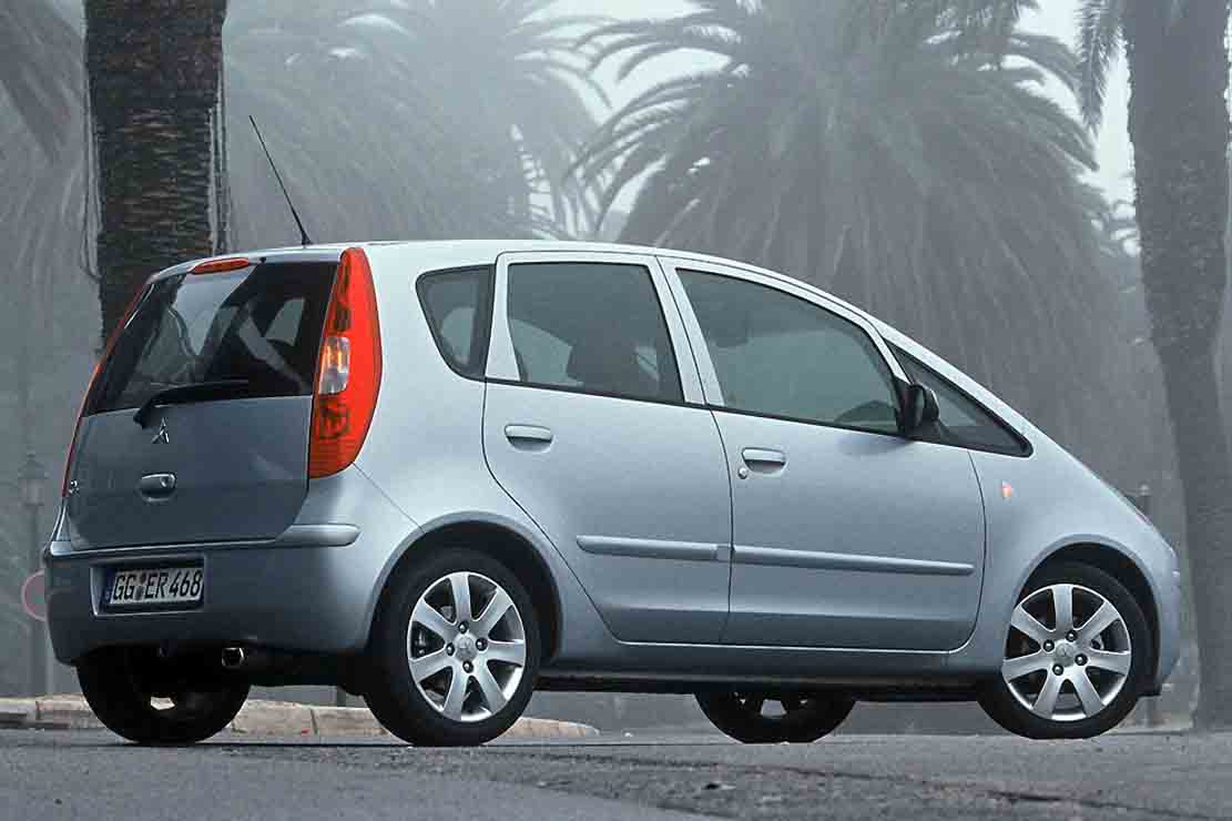 Mitsubishi colt 2006 год