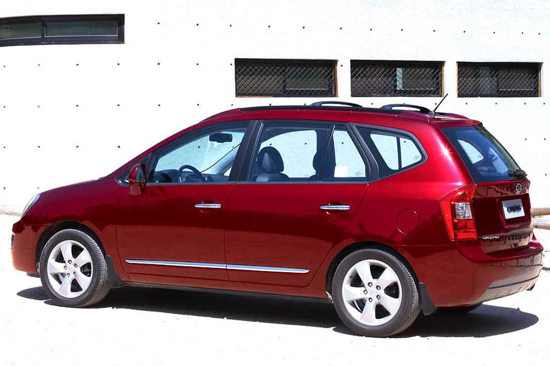 Fiche technique Kia Carens 2.0 CRDi 2007