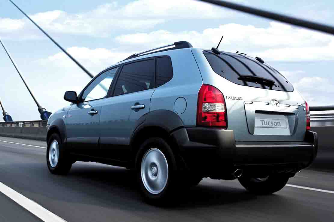 Fiche technique Hyundai Tucson 2.0 CRDi 4WD 2009