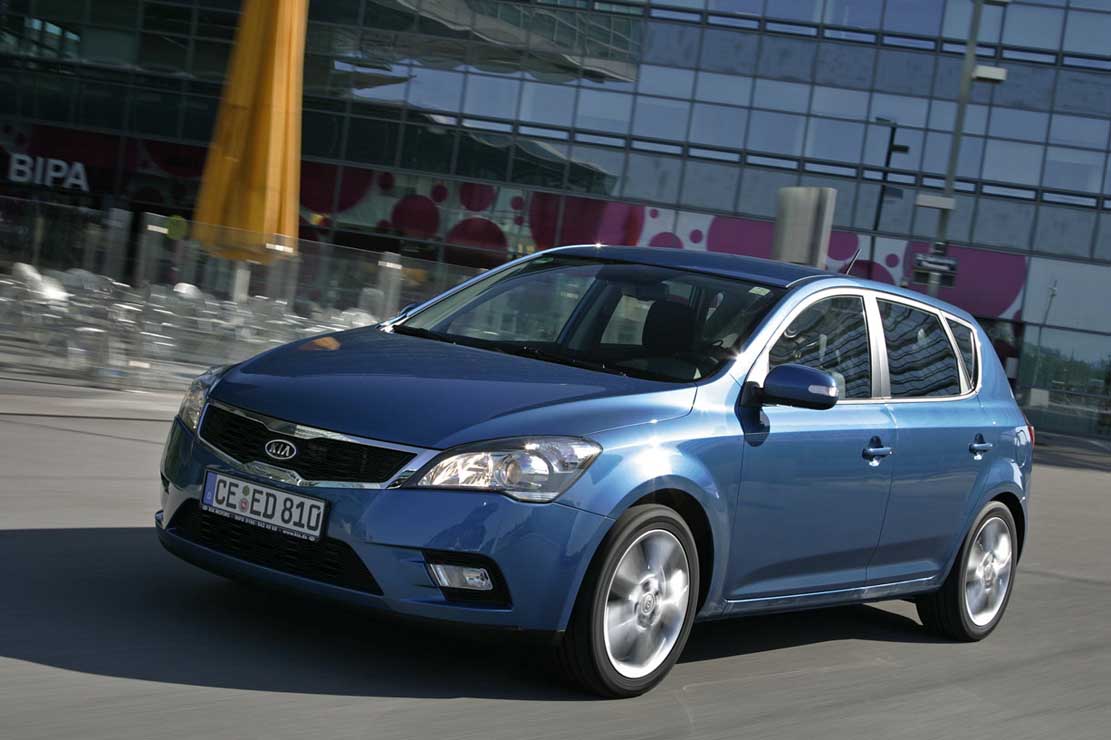 Fiche technique Kia Ceed 1.6 CRDi 90 2010