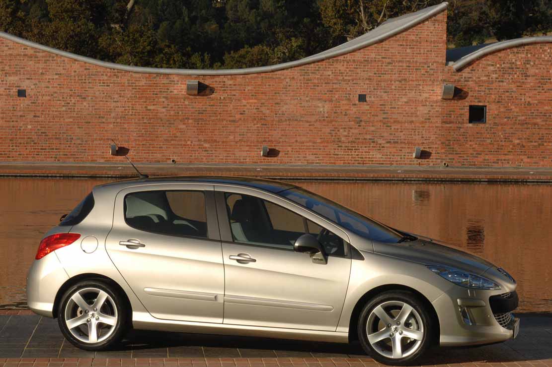 Fiche technique Peugeot 308 1.6 HDi 16V 90 2010