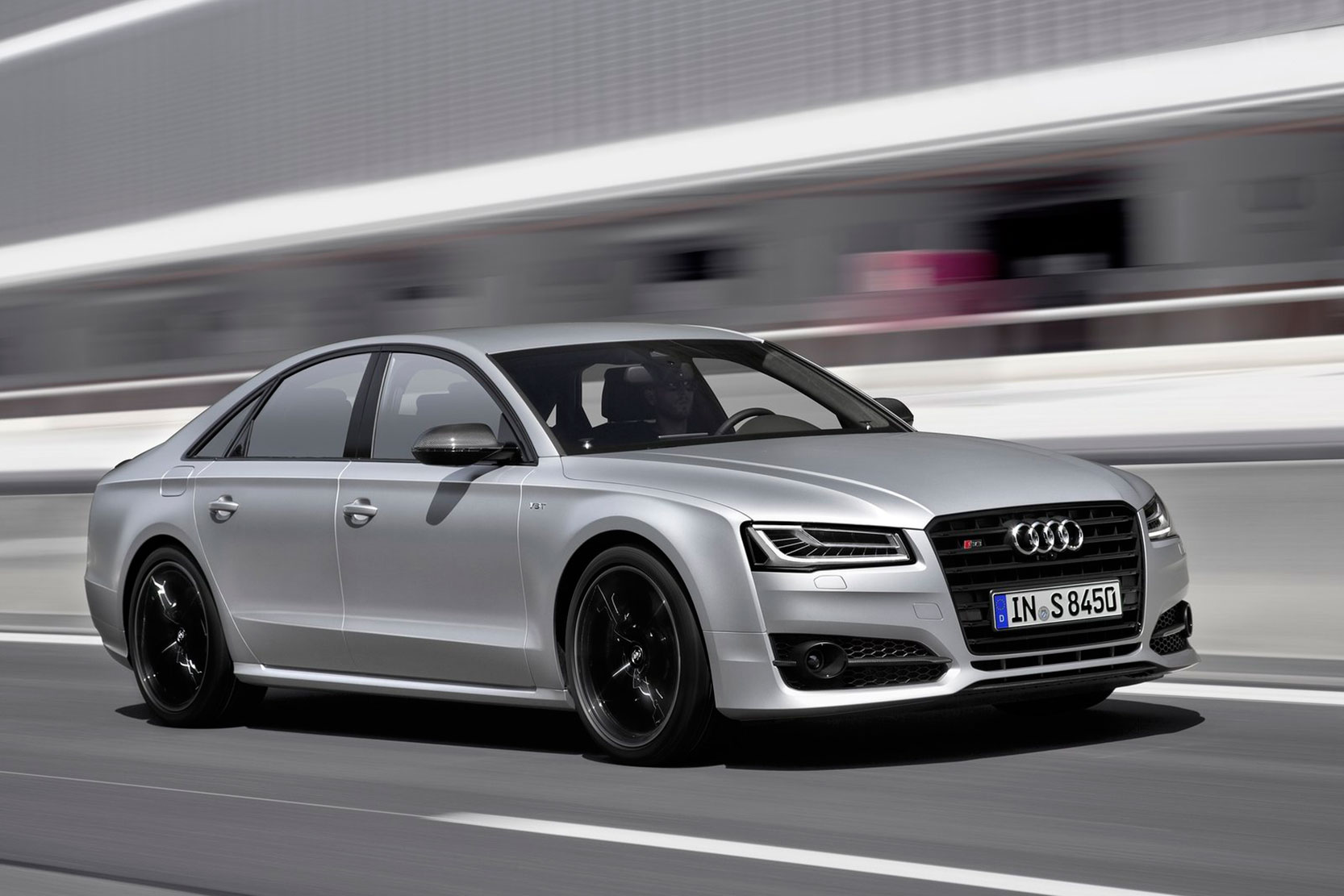 Audi s8 2017