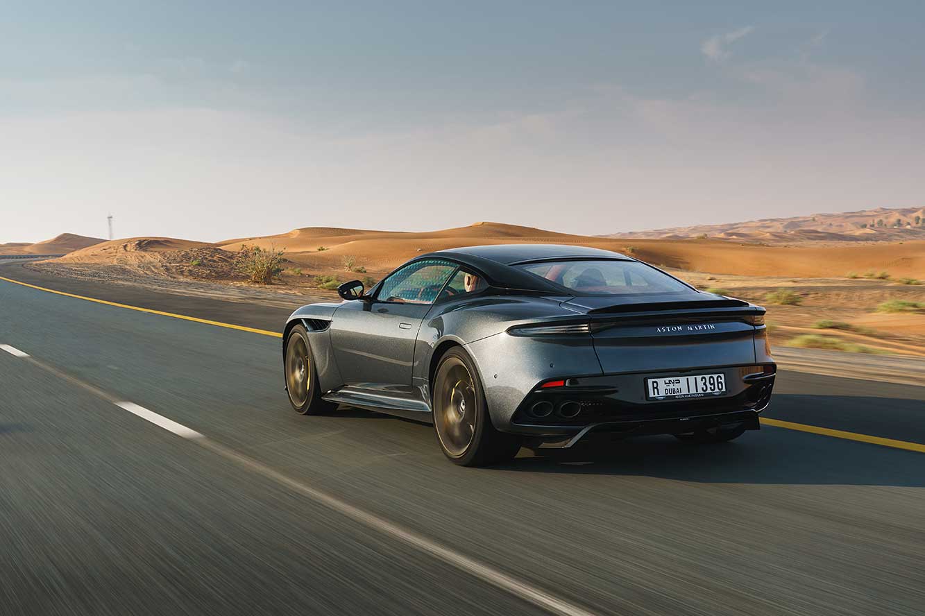 Fiche technique Aston-Martin DBS V12 Superleggera 2019