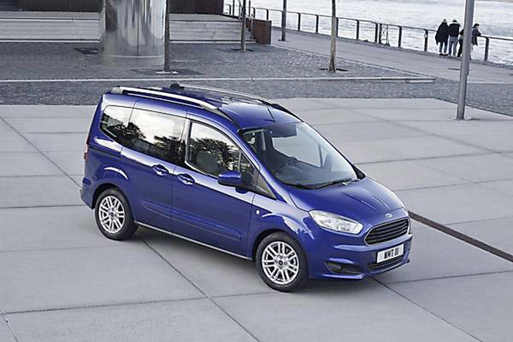 Форд tourneo courier