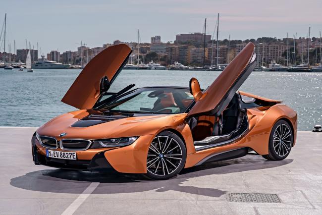 Bmw_i8_Roadster_MD_1.jpg