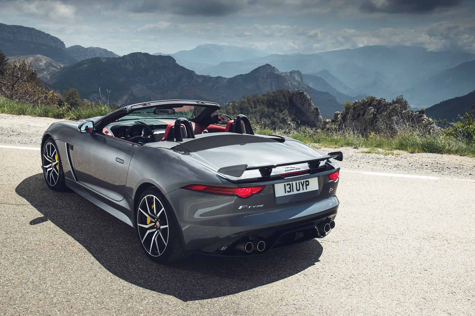 Fiche technique Jaguar F Type SVR Cabriolet 2020