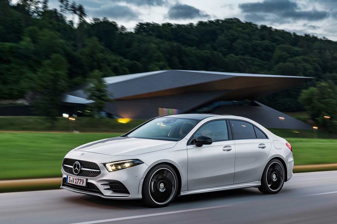 Fiche technique Mercedes Classe A Berline 250 e Hybride 2020